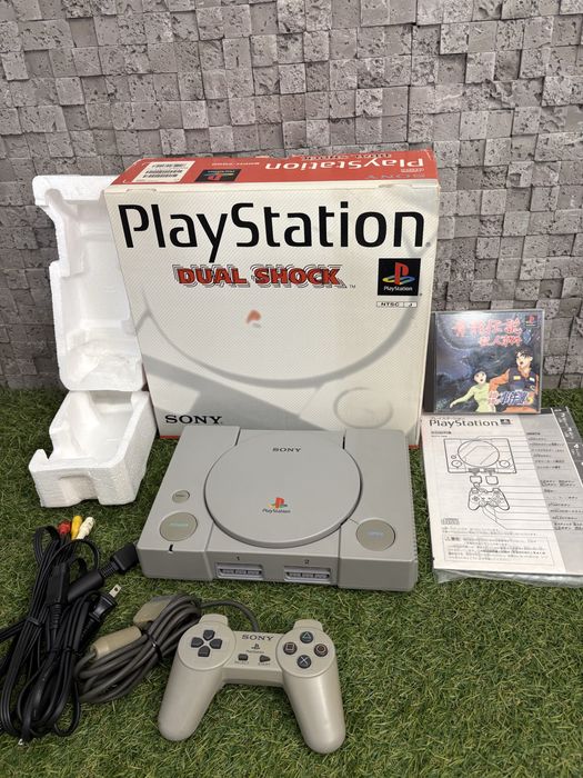 SONY PS1 scph 7000 ntsc j гарний стан! можливий КРЕДИТ