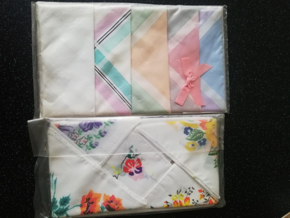 Chusteczki damskie i męskie PRL