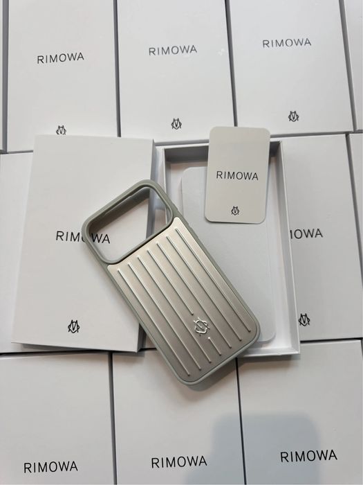 Срібний кейс сірий Rimova 17 pro max силікон алюміній бампер