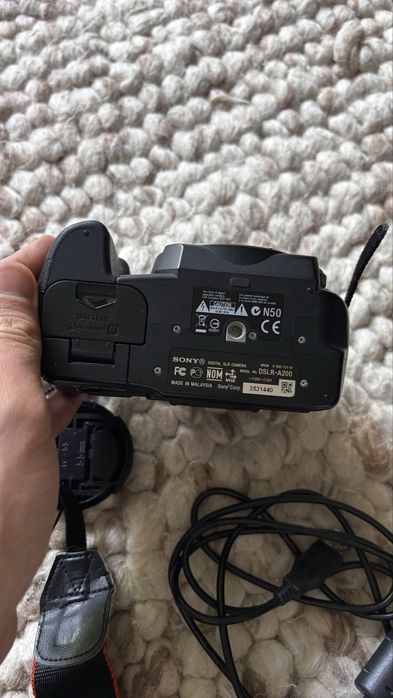 Sony Alpha DSLR-A200