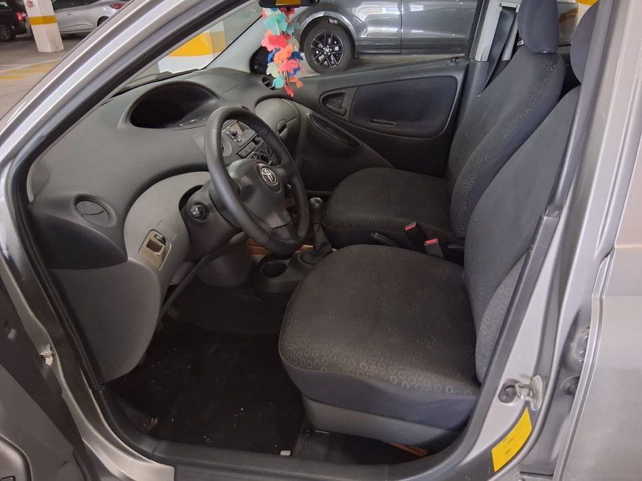 Toyota Yaris — fotografia 4