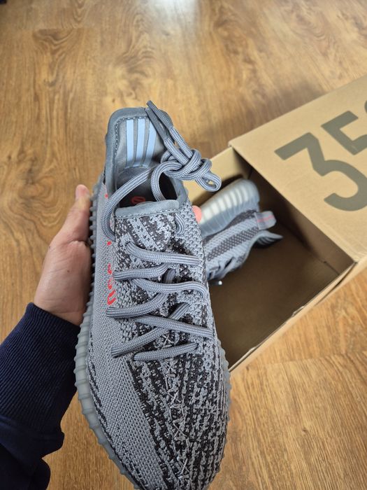 Yeezy 350 boost V2 38