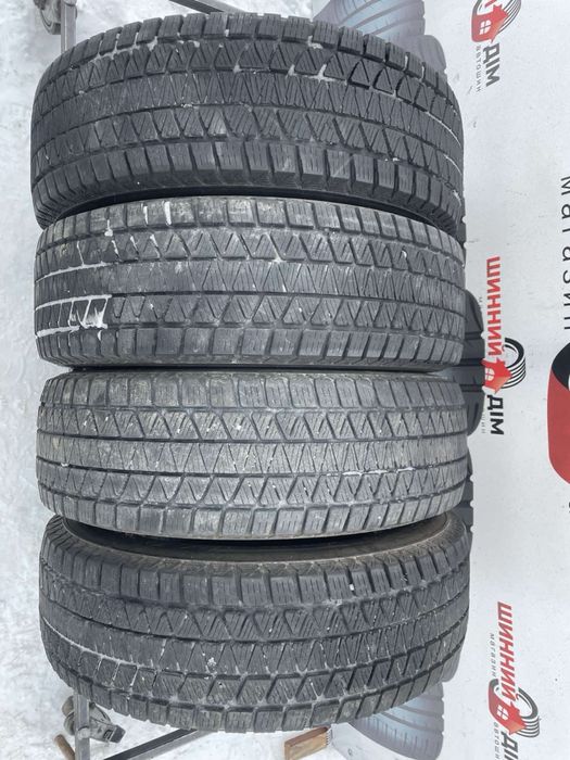 Шини  205/70 R15 Bridgestone 7мм, зима 2022р