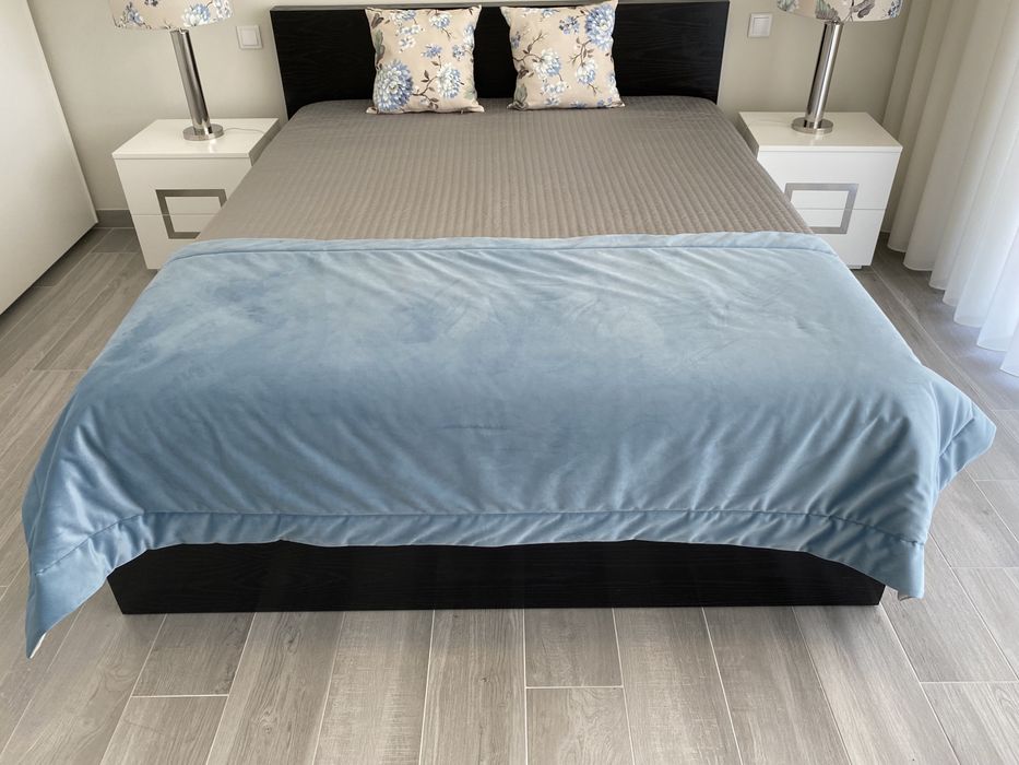 Conjunto quarto azul floral