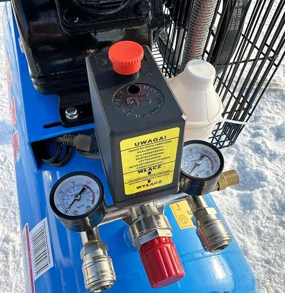 Компрессор масляный AL-FA 420-100 2.3 КВТ 100Л Масляный компрессор