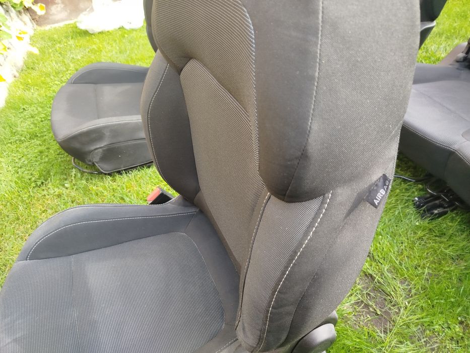 Fotele Renault scenic IV (bez lewego przedniego)