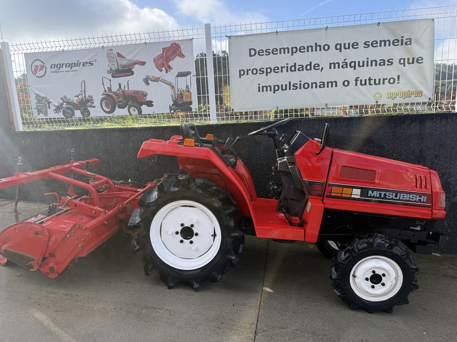 Trator MITSUBISHI Mt16  com tracão