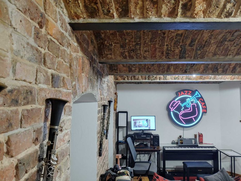 Neon plafon reklama led muzyka jazz