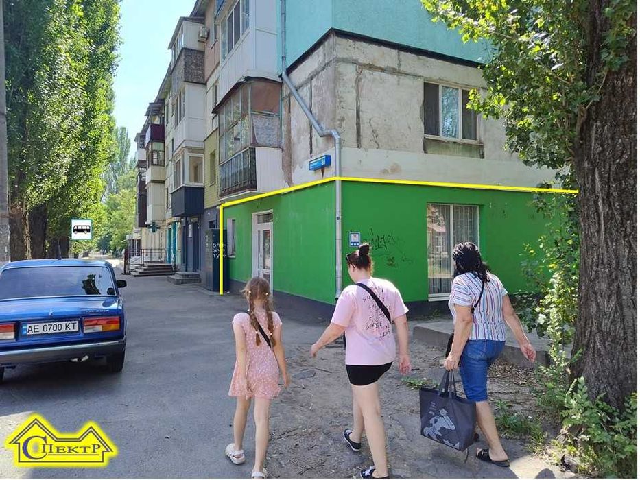 98кв.м.  без опаленя червона лінія великий фасад друга дитяча лікарня  вул Соборності