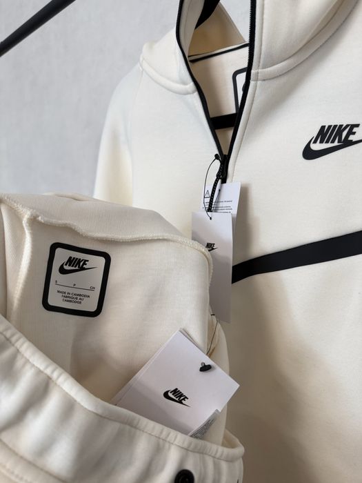 Жіночий спортивний костюм Nike Tech Fleece Оригінал S Розмір