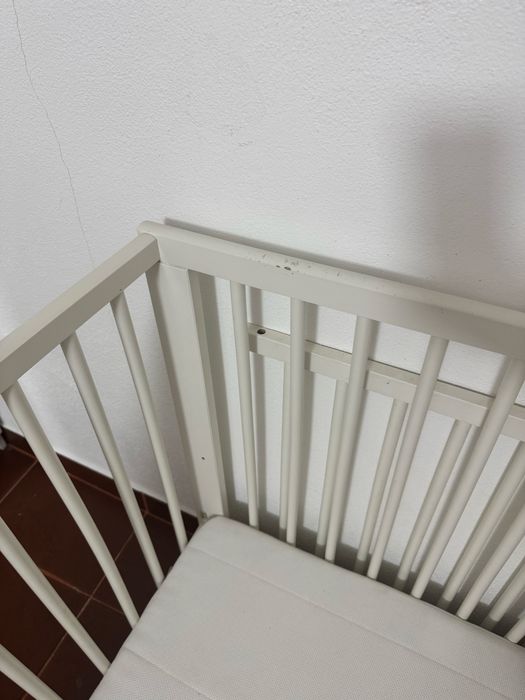 2 Berços/Camas criança com colchão