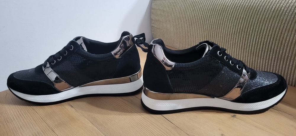 Buty Carvela by Kurt Geiger, nowe, czarne, srebrne rozm. 39