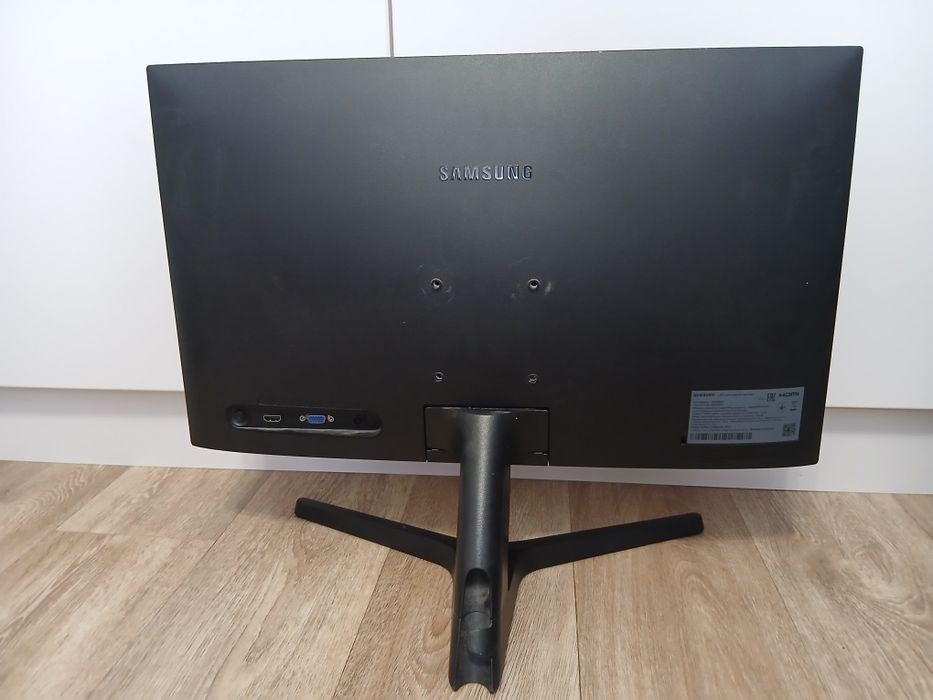 Продам монітор Samsung S24R350FHI 24