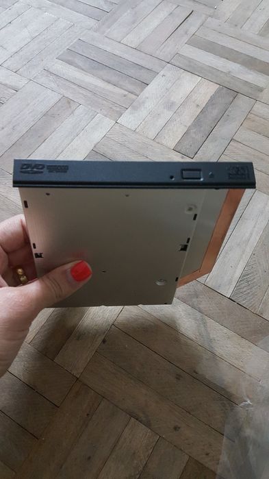 UJ-811B DVD Drive64409568518786120