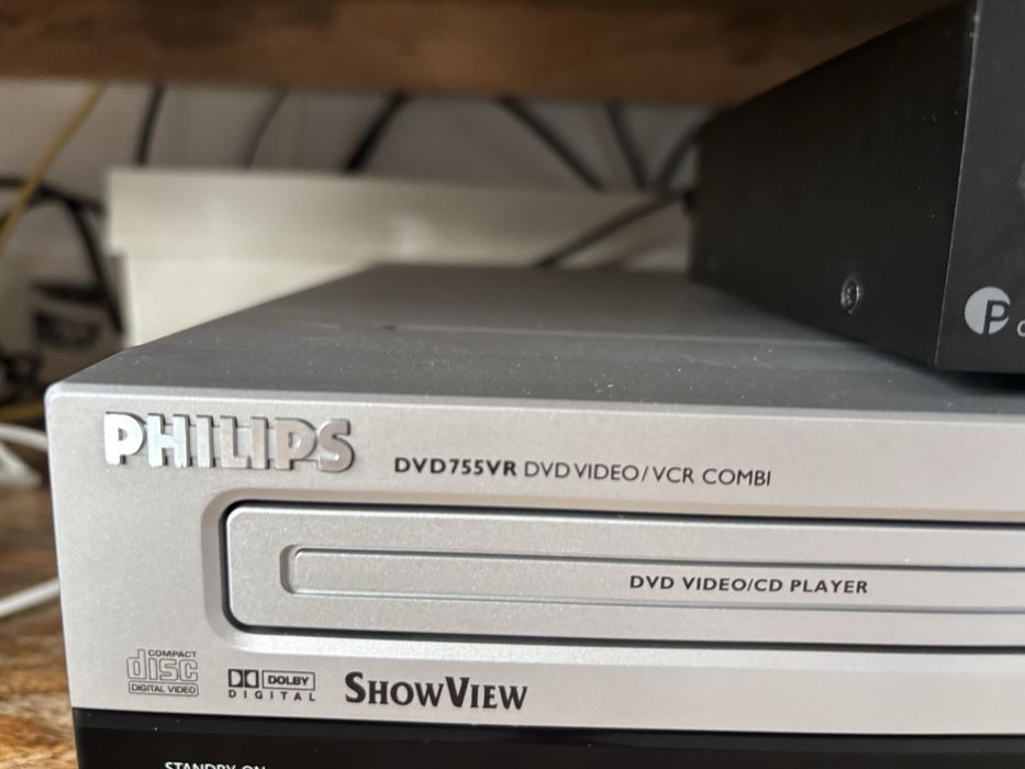 VHS DVD magnetowid DVD VHS Philips 755VR