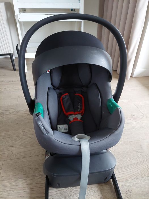 Fotelik Cybex Aton B2 I-Size plus baza One