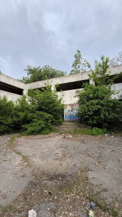 Комплекс приміщень під реконструкцію