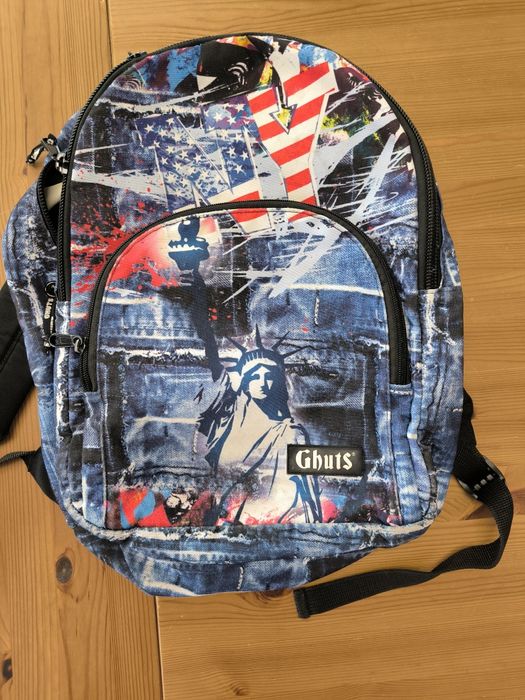 Mochila escolar Ghut's