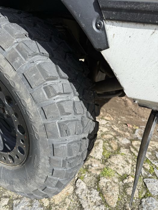 Vendo jante e pneus 265/75r16 . Posso vender separado