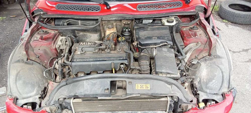Разборка MINI Cooper Мини Купер 2002 года