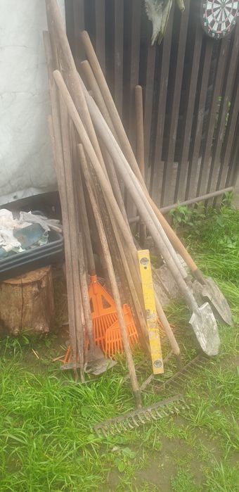 Лопаты, грабли, сапки и прочие