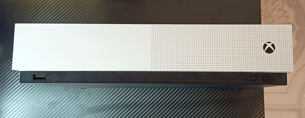 Xbox One S 1TB Branca | HDR & Blu-ray 4K | Impecável (Só Consola)