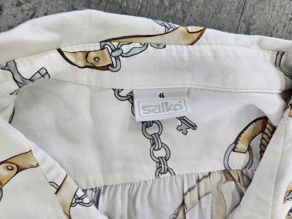 Biała bluzka koszula łańcuchy wiskoza Salko XL- XXL

Niewielka wada za