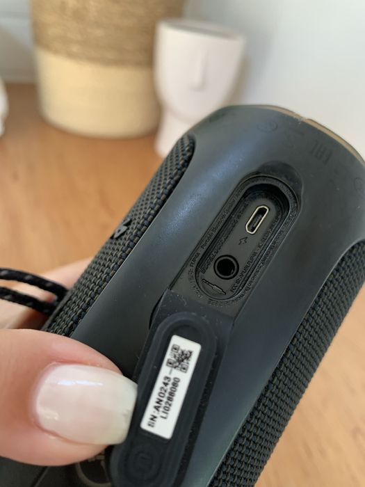 Coluna Speaker JBL Flip 4 Preto