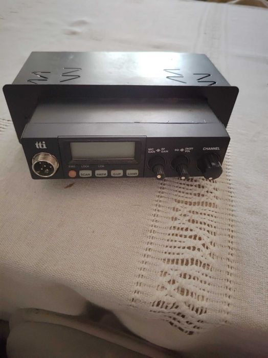 Cb radio TCB-770 tti + DVD Medion MD41633 PRO2
