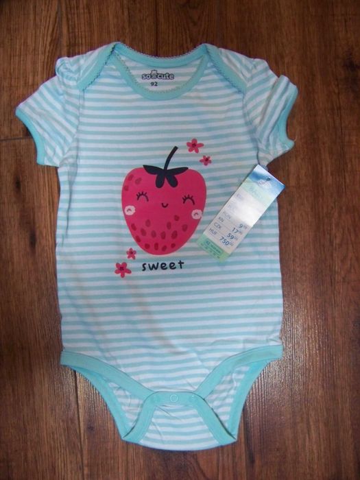Body r.92 PEPCO biało niebieskie truskawka krótki rękaw