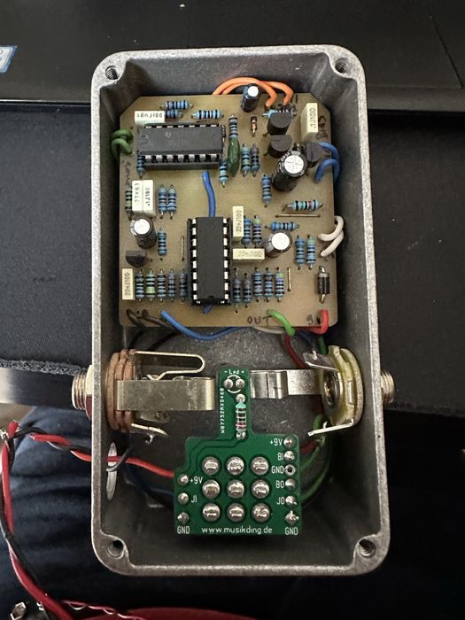 Eletronica em Guitarras, baixos, amps, PAs, pedais efeitos