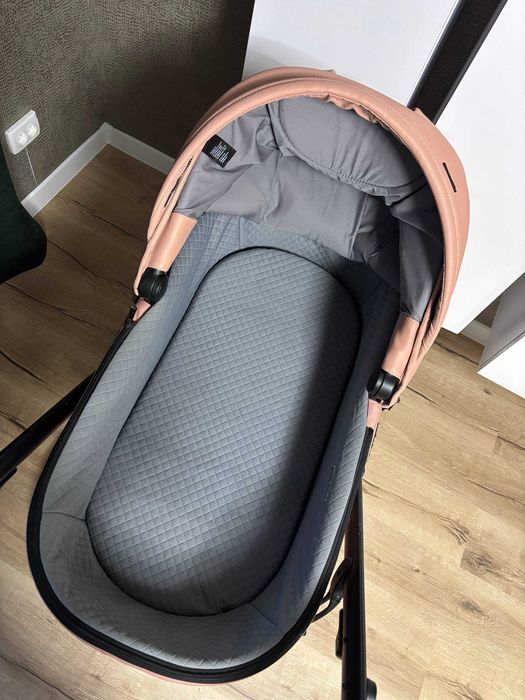 Продам коляску ANEX e/type 2в1