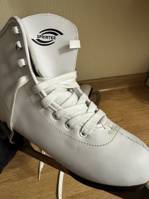 Жіночі льдові ковзани Sprinter