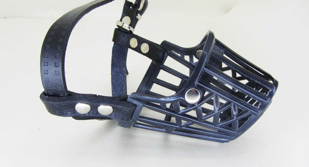 намордник на невеличкого песика, до 10-12 кг, недорогий намордник