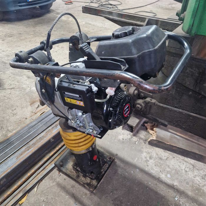 Skoczek , ubijak , zagęszczarka