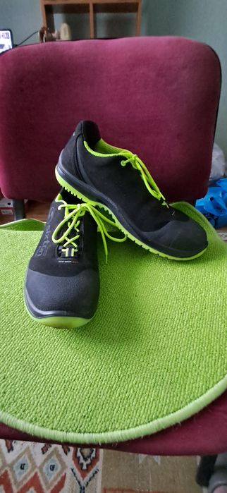 Робочі кросівки 47р Sixton