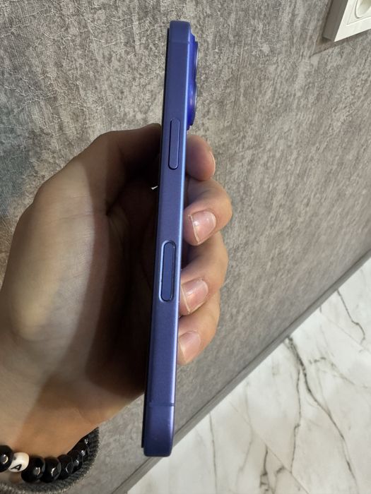 Iphone 16 128gb на запчастини