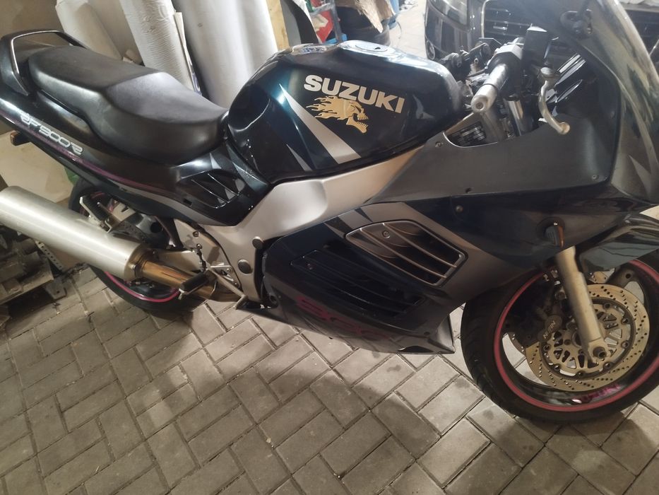 Suzuki RF900R super klasyk