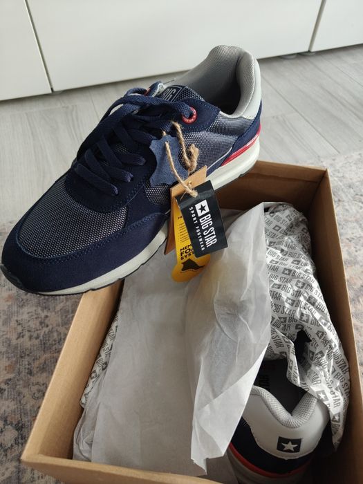 Granatowe buty męskie