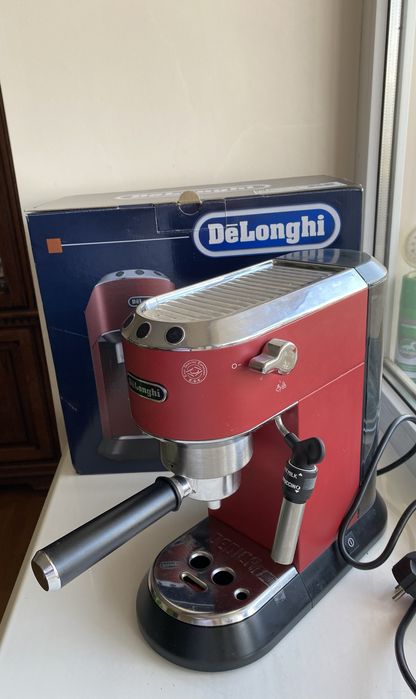 Кавомашина Delonghi (Italy)