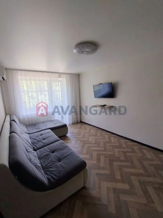 Продам затишну 2к квартиру, в центрі міста.