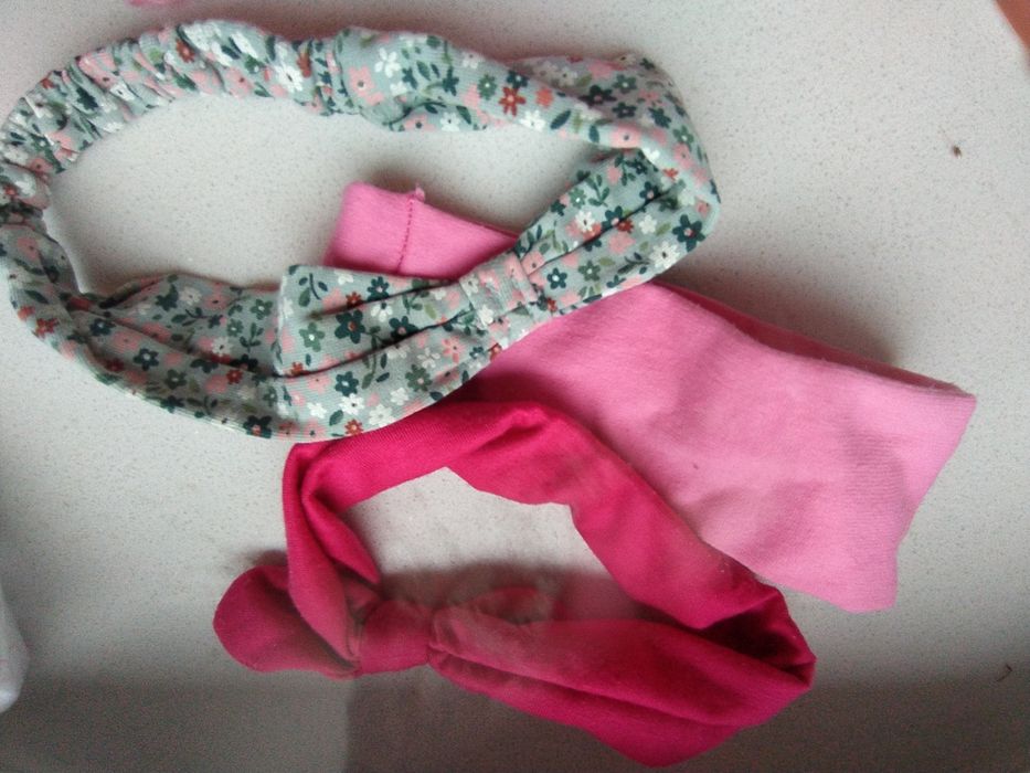 Prześliczna ręcznie robiona biała opaska na roczek