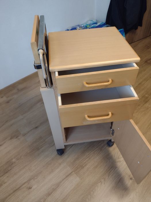 Szafka przyłóżkowa szpitalna