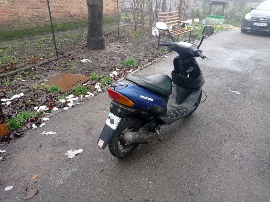 Скутер Suzuki lets 2