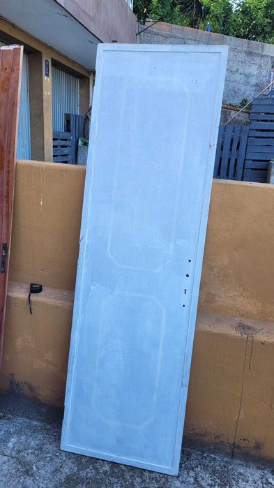 Vendo Porta Madeira Maciça com Aro