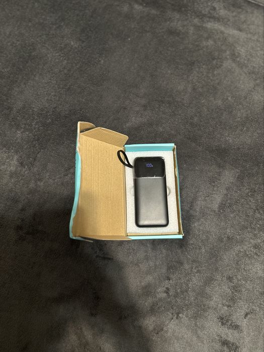 Павербанк 20000 mAH XUOG с дисплеем