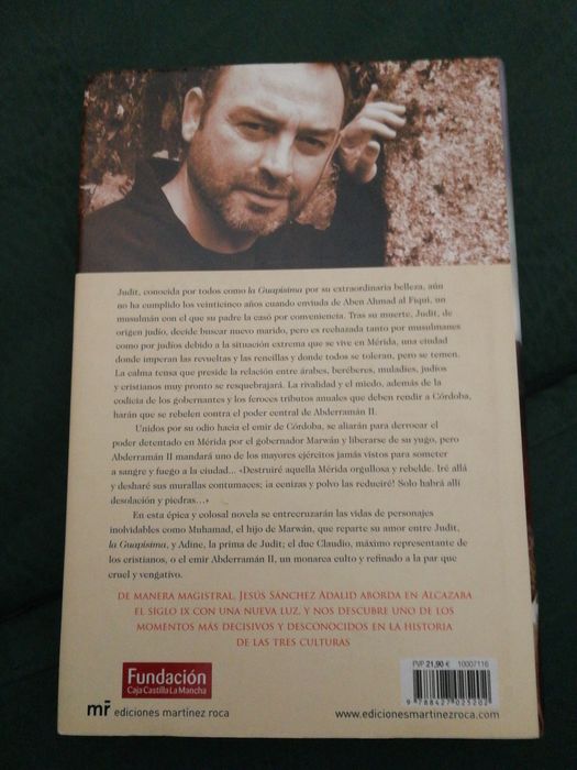 Livro "Alcazaba" de Jesús Sánchez Adalid