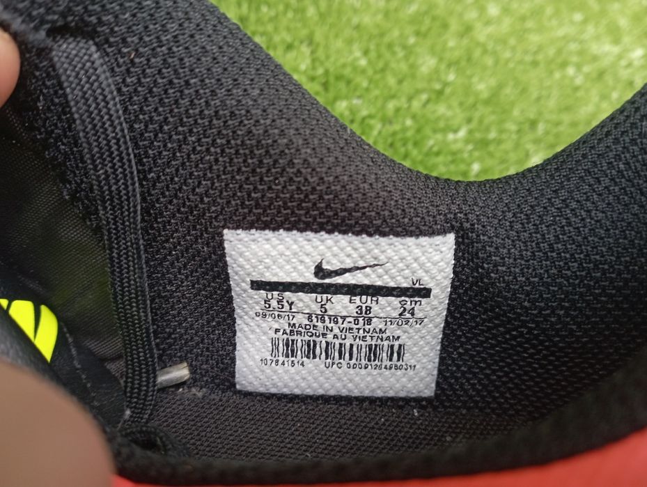 Підліткові кросівки сороконожки nike tiempo