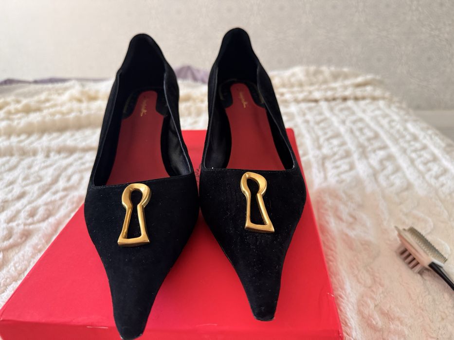 Туфлі замшеві Schiaparelli 39р