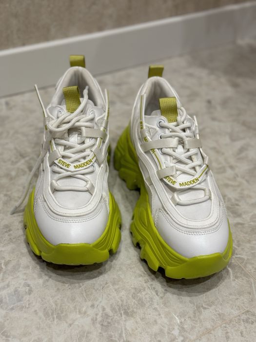 Кросівки Steve Madden в стилі Balenciaga